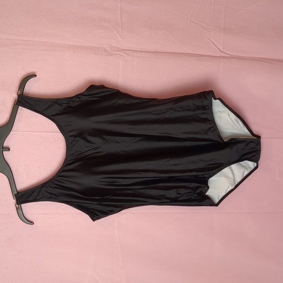 Black One Piece Scoop Neck Swimsuit with Criss Cross Back Design - Picture 3 of 7